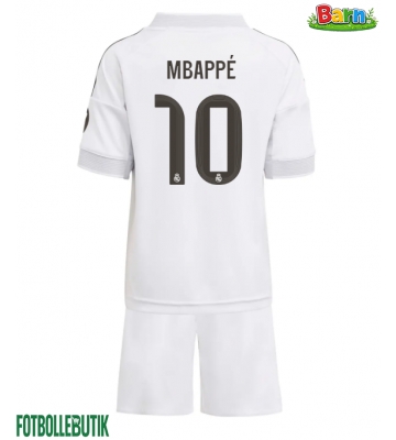 Real Madrid Kylian Mbappe #10 Hemmaställ Barn 2025-26 Kortärmad (+ Korta byxor)